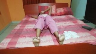 बंगलोरे ऑफीस मई बॉस और टाइपिस्ट गर्ल की ब्लू फिल्म